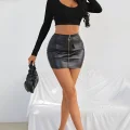Kadın Siyah Uzun Kol Kare Yaka Crop Top Bluz