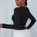 Kadın Siyah Uzun Kollu Düğmeli Göğüs ve Göbek Dekolteli Crop Top Bluz