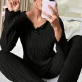 Kadın Siyah Uzun Kollu Fiyonklu Yuvarlak Yaka Mevsimlik Pijama Takımı