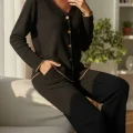 Premium Kadın Fitilli Pijama Takımı – Siyah Gold Biye Detaylı, Yumuşak Dokulu Ev Şıklığı