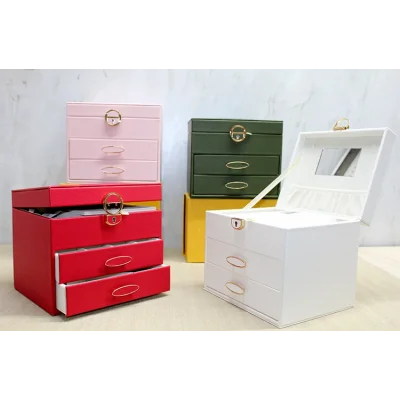 BUĞZ 17x20 cm Deri Kaplamalı Makyaj Ve Takı Kutusu