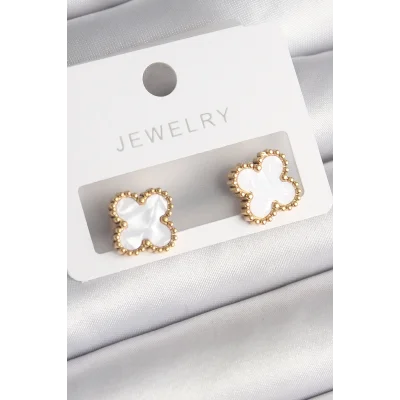 BUĞZ 316L Çelik Gold Renk Beyaz Minelik Yonca Model Kadın Küpe