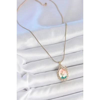 BUĞZ 316L Çelik Gold Renk Zincir Mix Renk Çiçek İşlemeli Zirkon Taş Detaylı Portre Model Kadın Kolye - BUĞZ