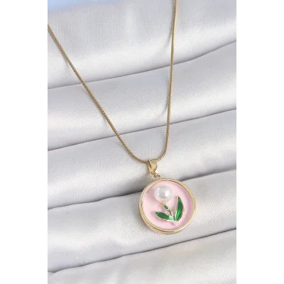 BUĞZ 316L Çelik Gold Renk Zincir Pembe Mineli İncili Çiçek İşlemeli Portre Model Kadın Kolye