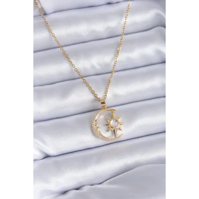 BUĞZ 316L Çelik Gold Renk Zirkon Taşlı Ay Yıldız Model Kadın Kolye