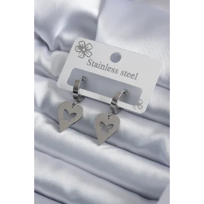 BUĞZ 316L Çelik Gümüş Renk Kalp Model Kelebek İşleme Kadın Küpe