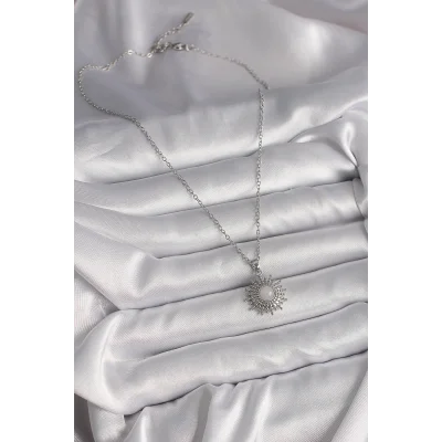 BUĞZ 316L Çelik Gümüş Renk Zincir Beyaz Mineli Güneş Model Kadın Kolye - BUĞZ