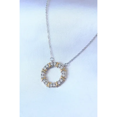 BUĞZ 316L Çelik Gümüş Renk Zirkon Taşlı Gold Detay Xoxo Kadın Kolye