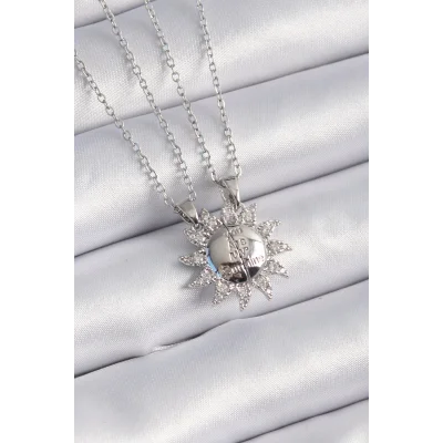 BUĞZ 316L Çelik Gümüş Renk Zirkon Taşlı Güneş Model İşleme Yazı Detay Arkadaşlık Kolyesi - Lisinya