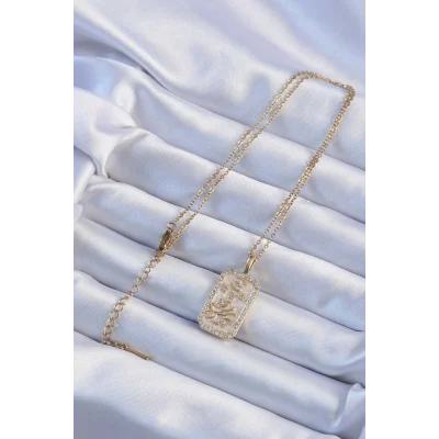 BUĞZ 316L Çelik Zincir Altın Renk Zirkon Taşlı Çerçeveli Tarot Kolye - Lisinya