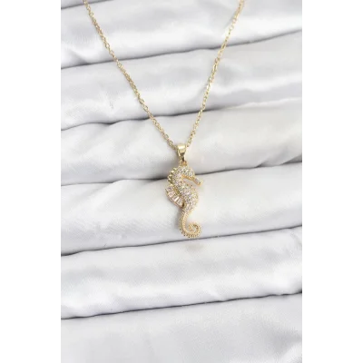 BUĞZ 316L Çelik Zincir Gold Renk Deniz Atı Model Zirkon Taşlı Kadın Kolye