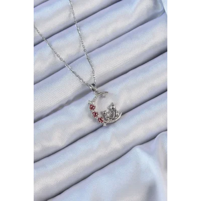 BUĞZ 316L Çelik Zincir Gümüş Renk Kırmızı Gül Detay Kedi Figür Zirkon Taşlı Ay Kolye