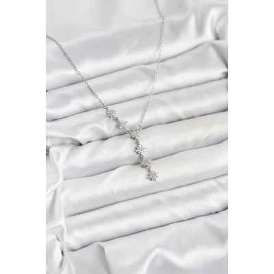 BUĞZ 316L Çelik Zincir Gümüş Renk Kutup Yıldızı Model Kadın Kolye