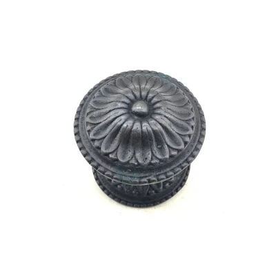 BUĞZ Antika Tarz Dekoratif Pirinç Papatya Kapı Babası - 73mm, Oksit