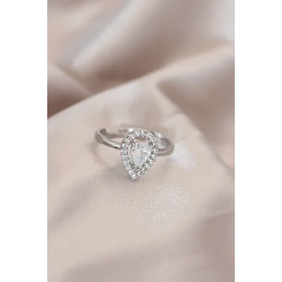 BUĞZ Ayarlamalı Silver Renk Metal Zirkon ve Kristal Taşlı Damla Model Yüzük