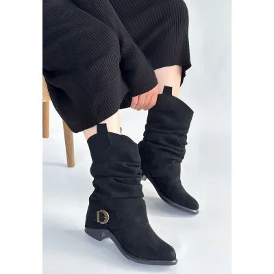 BUĞZ Canty Siyah Süet Körüklü Topuklu Çizme - Lisinya