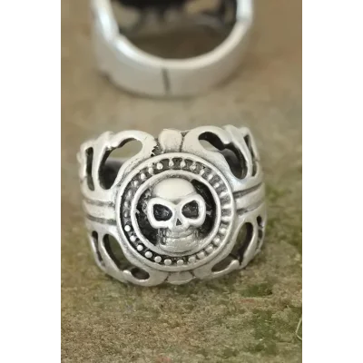 BUĞZ Eskitme Gümüş Renk Metal Kuru Kafa Tasarım Ayarlamalı Erkek Yüzük - BUĞZ