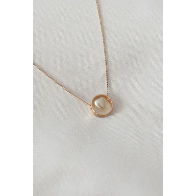 BUĞZ Gold Renk Minimal Kalp Figür Kadın Kolye - Lisinya