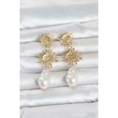 BUĞZ Gold Renk Pirinç Güneş Model Detaylı Kadın Küpe