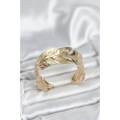 BUĞZ Gold Renk Pirinç Levha Yaprak Model Kadın Bileklik