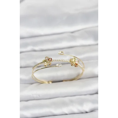 BUĞZ Gold Renk Pirinç Zirkon Taşlı Çiçek Model Kadın Bileklik