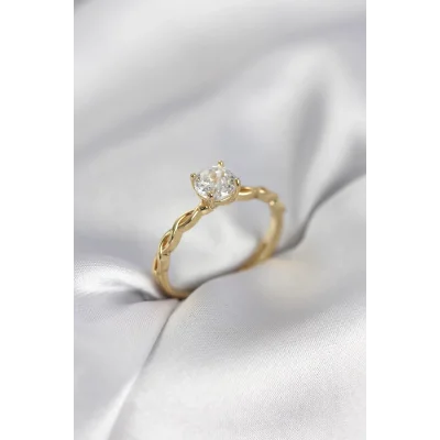 BUĞZ Gold Renk Sarmal Zincir Model Tek Taş Model Zirkon Taşlı Kadın Yüzük