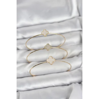 BUĞZ Gold Renk Yonca Model Zirkon Taşlı 3lü Kadın Bileklik Kombini