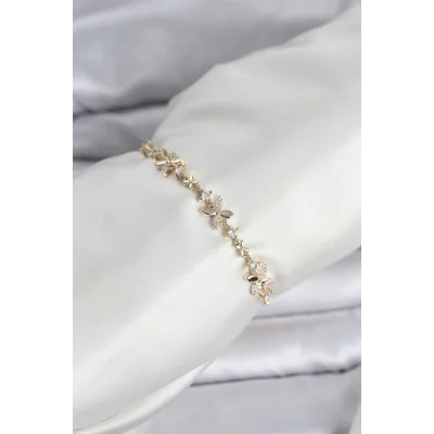 BUĞZ Gold Renk Yonca Model Zirkon Taşlı Asansörlü Kadın Bileklik