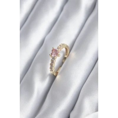 BUĞZ Gold Renk Zirkon Taşlı Pembe Kristal Kalp Model Kadın Yüzük