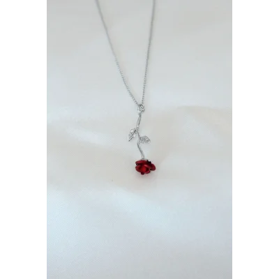 BUĞZ Gümüş Kaplama Kırmızı Gül Figürlü Kadın Kolye