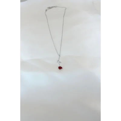 BUĞZ Gümüş Kaplama Kırmızı Gül Figürlü Kadın Kolye - Lisinya