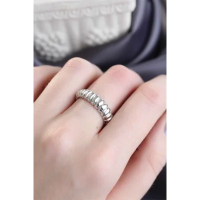 BUĞZ Gümüş Renk Ayarlamalı Burgu Kadın Yüzük - Lisinya