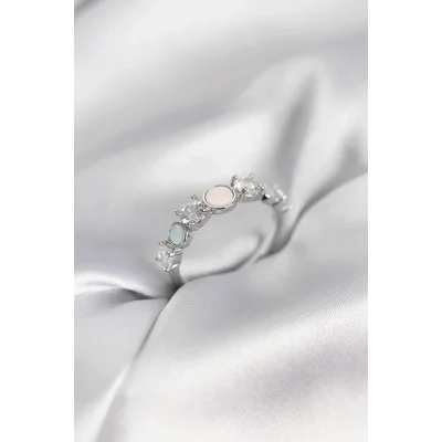 BUĞZ Gümüş Renk Minimal Plaka ve Zirkon Taşlı Kadın Yüzük