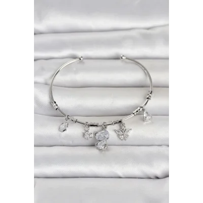 BUĞZ Gümüş Renk Pirinç Kedi Detaylı Charmlı Kadın Bileklik
