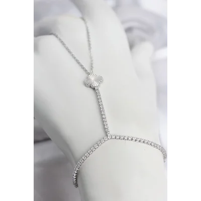BUĞZ Gümüş Renk Pirinç Lazerli Yonca Model Zirkon Taşlı Şahmeran