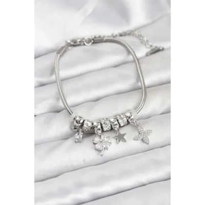 BUĞZ Gümüş Renk Pirinç Yonca Charmlı Kadın Bileklik