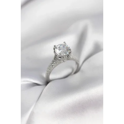 BUĞZ Gümüş Renk Tek Taş Model Zirkon Taşlı Kadın Yüzük