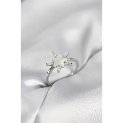 BUĞZ Gümüş Renk Yıldız Model Sedefli Zirkon Taşlı Kadın Yüzük