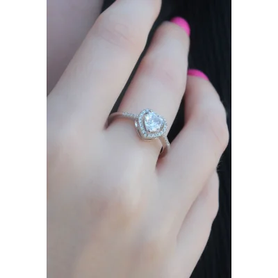 BUĞZ Gümüş Renk Zirkon Taşlı Kalp Model Charm Pirinç Kadın Yüzük - Lisinya