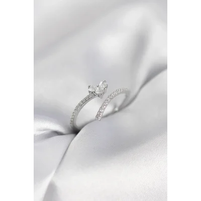 BUĞZ Gümüş Renk Zirkon Taşlı Kuyruklu Kalp Model Kadın Yüzük