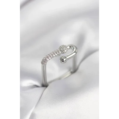 BUĞZ Gümüş Renk Zirkon Taşlı Tifani Model Kare Kadın Yüzük