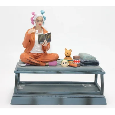 BUĞZ Harley Quinn Figürü 28 Cm