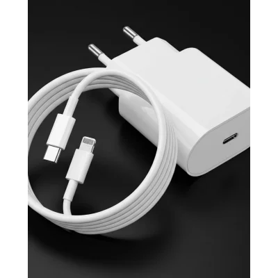 BUĞZ iPhone 13 12 11 XR XS X SE 2022 2020 20W Lightning Şarj Cihazı