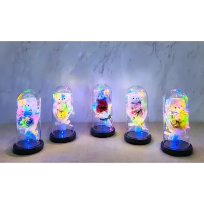 BUĞZ Işıklı Müzikli Fanus içinde Sevimli Ayıcıklı Gül Buketi