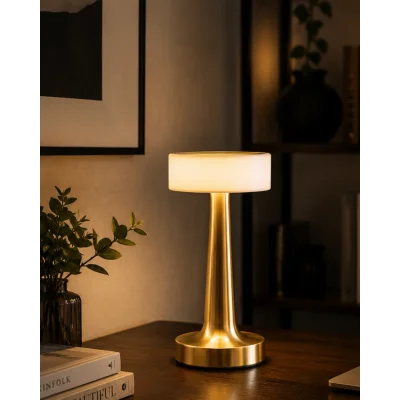 BUĞZ Kablosuz Mantar Masa Lambası Gold Kare Tasarım Type C Şarjlı