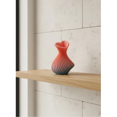 BUĞZ Kalp Tasarımlı Modern Dekor Vazo 15 cm Şık ve Estetik Görünüm