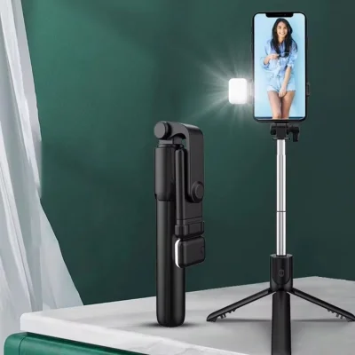 BUĞZ Kendiliğinden Led Işıklı Kumandalı Uzayabilen Selfie Çubuğu,masa Üstü Tripod