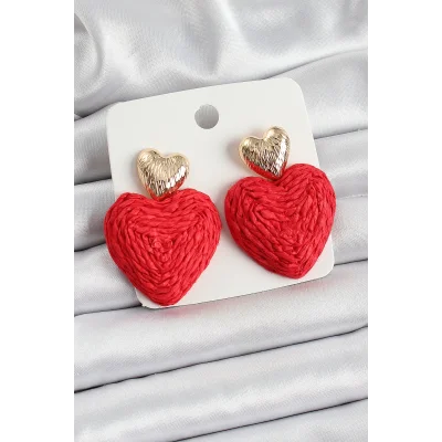 BUĞZ Kırmızı Kalp Figürlü Hasır Örgü Model Gold Renk Kadın Küpe