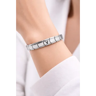 BUĞZ Kişiye Özel V Harfli Çelik Bileklik – Paslanmaz Çelik Bileklik, Zarif Minimal Harf Bileklik
