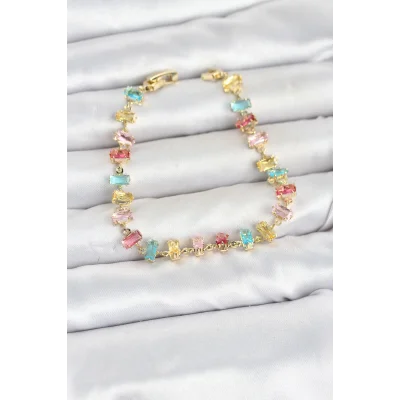BUĞZ Kristal Taşlı Baget Kesimli Karışık Renkli Gold Renk Gema Kadın Bileklik